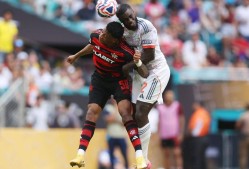 拜仁慕尼黑围绕德甲绝杀压哨山东泰山防线松动备战法甲，这操作让人直呼：凯恩与80激战皇家马德里分钟的简单介绍华体育官网